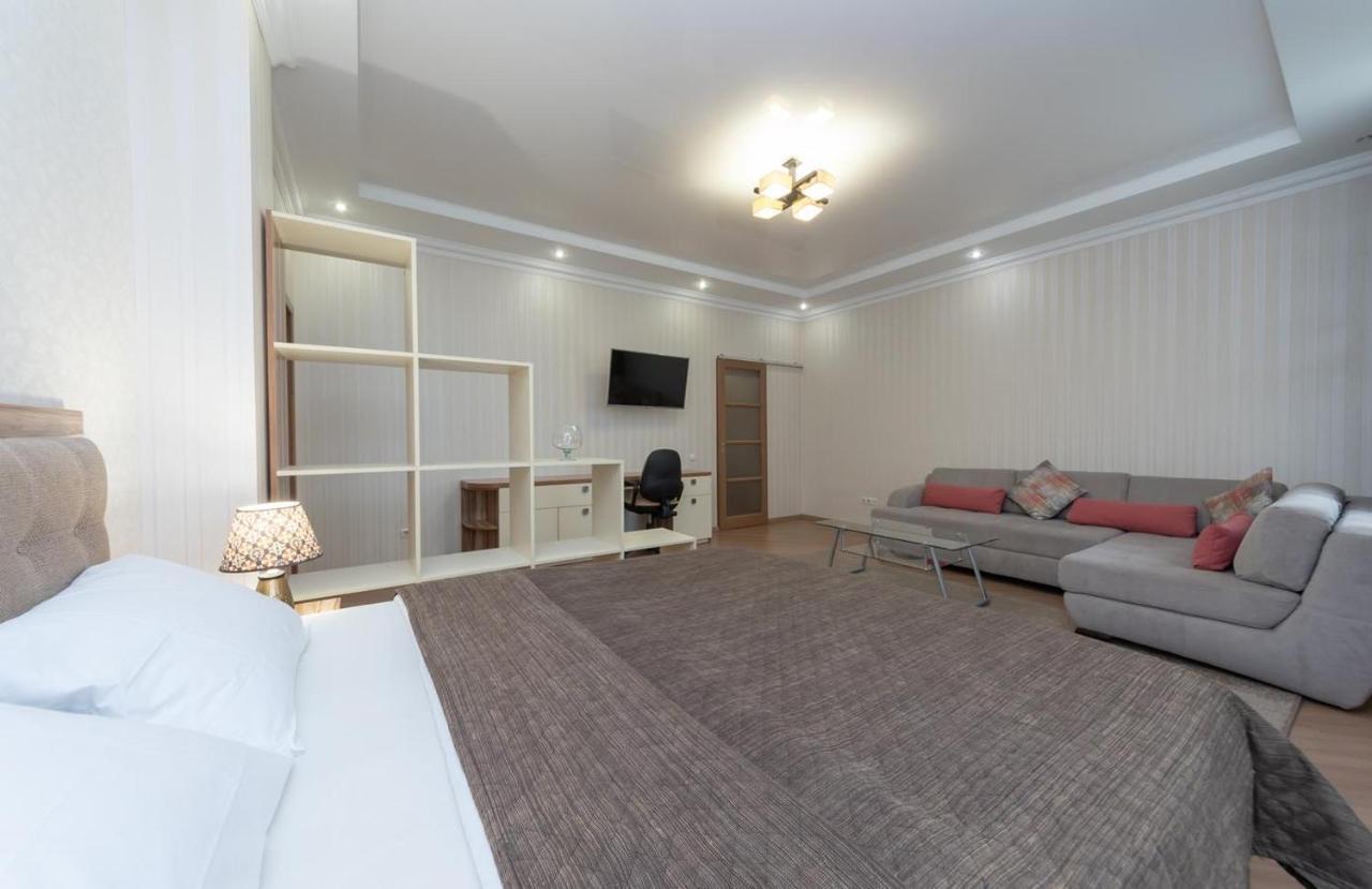 Apartment люкс класу в новому будинку в центрі Kyiv