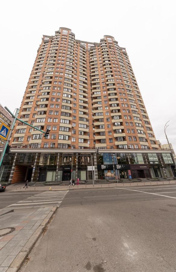 Apartment люкс класу в новому будинку в центрі Kyiv
