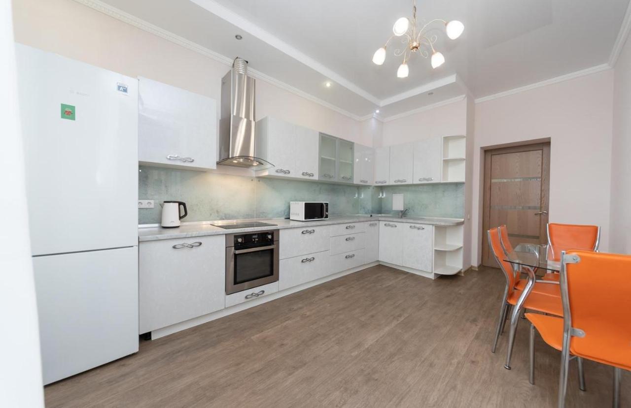 Apartment люкс класу в новому будинку в центрі Kyiv